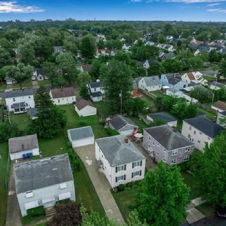 Gorgeous 2 Queen Bedroom Lower Apartment In North Buffalo With Free Driveway Parking Luaran gambar