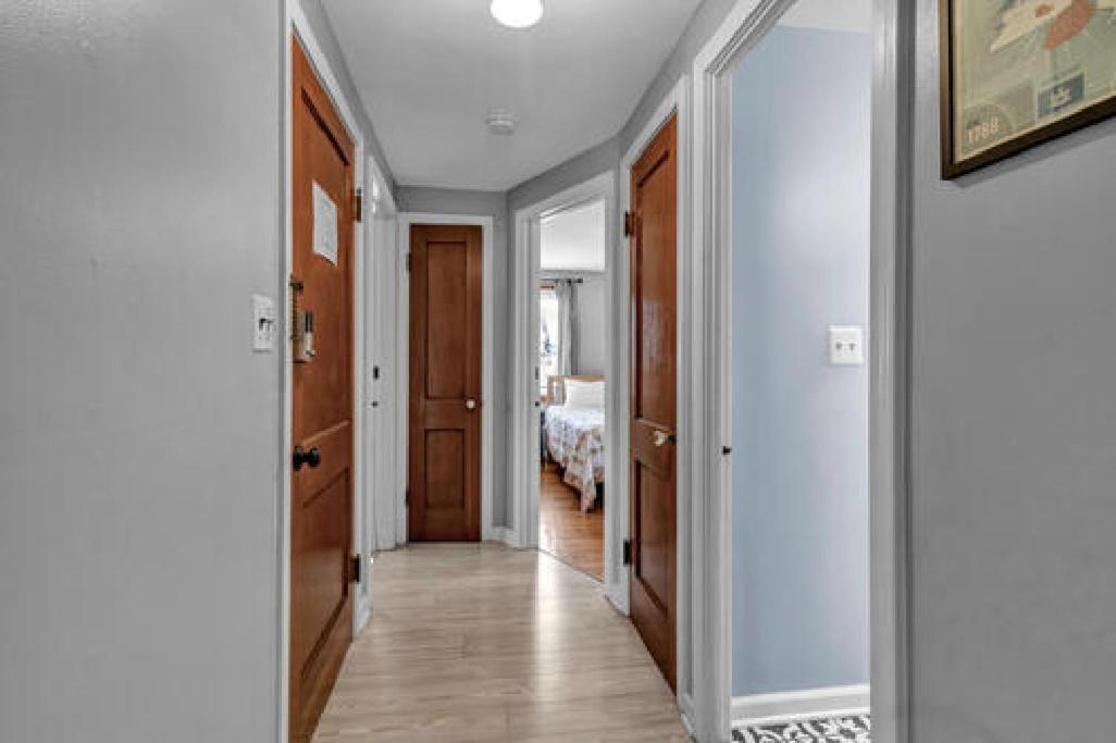 Gorgeous 2 Queen Bedroom Lower Apartment In North Buffalo With Free Driveway Parking Luaran gambar